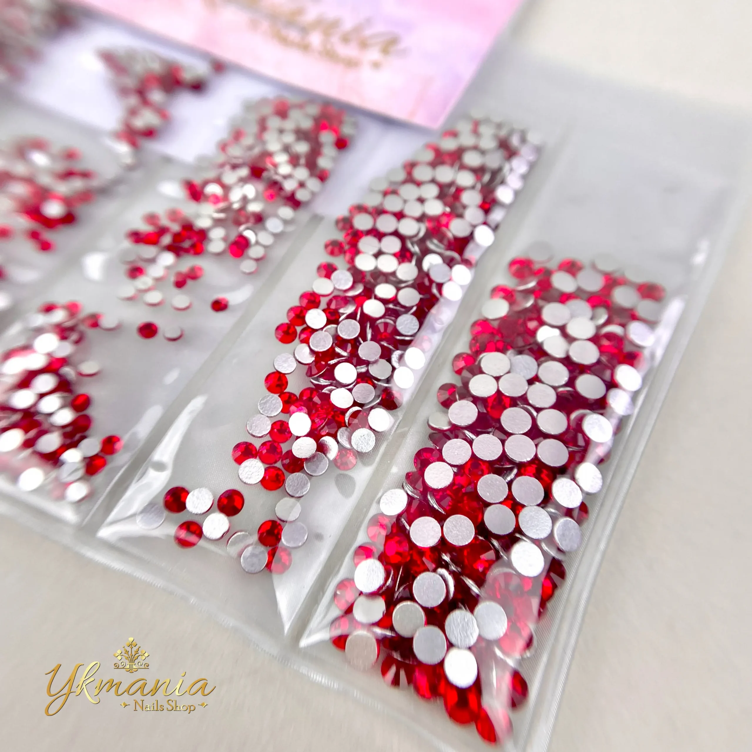 CARTERA CRISTALES ROJOS